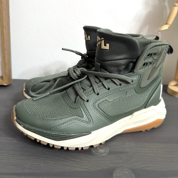 APL Techloom Defender Sneakers Shoes Green Womens Size 6.5 High Top - Picture 1 of 10